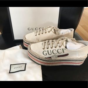 Gucci canvas logo platform sneaker